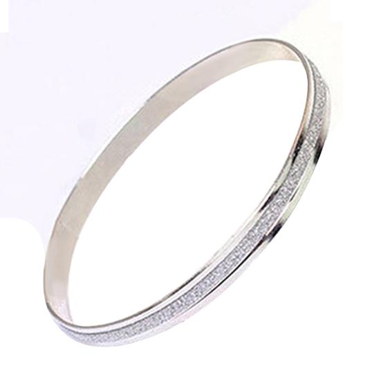 Изысканный неувядаемый женский простой браслет среднего размера с матовым кругом