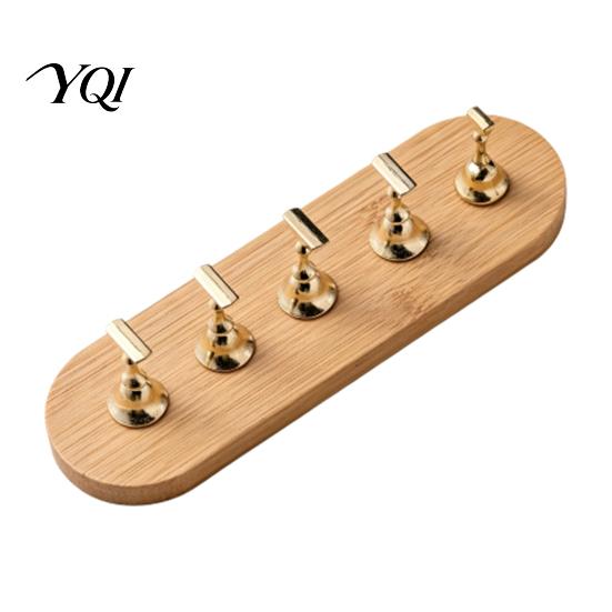 Magnetic Nail Art Stand Practice with Wooden Base, Press-on Holder Bas for Painting Nails, False Display Home Salon Manicure