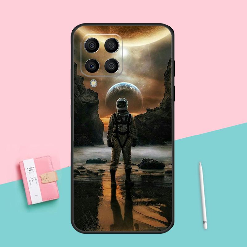 Space Moon Astronaut For Samsung Galaxy M12 M16 M34 M11 M35 M21 M06 M33 M13 M53 M31 M55 M15 M14 M54 M32 M52 Case