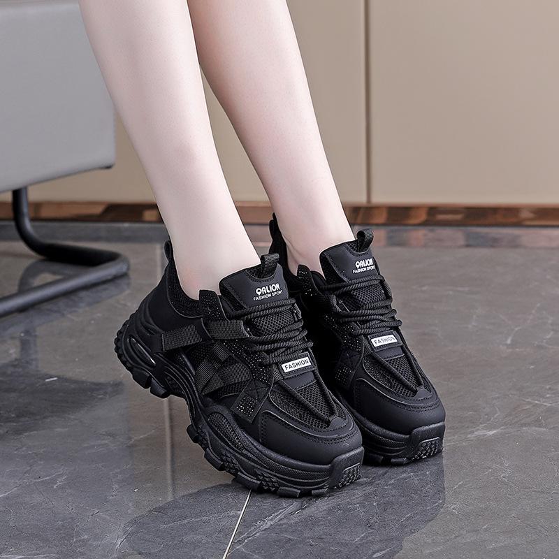 Dad Shoes Girl 2025 New Spring and Autumn Season Niche Thick Soles Increase Height and Show Thinness Sports Casual Shoes Explosion AK602