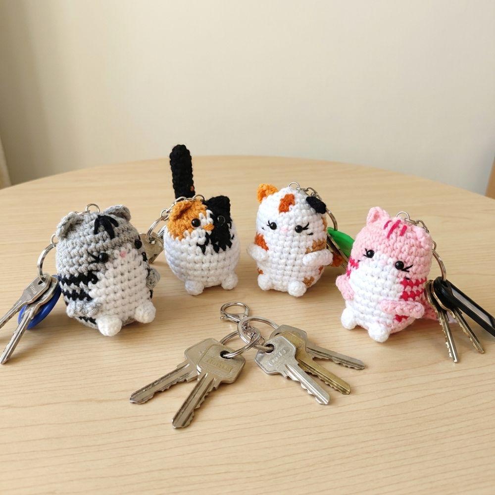 Handwoven Crochet Kitten Keyring DIY Crafts Cat Doll Pendant Hand Cat Keychain Birthday Gift
