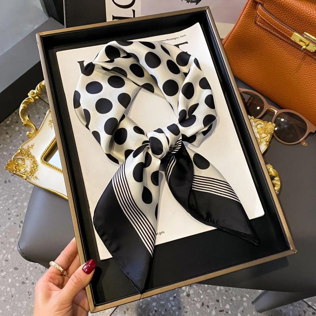 Luxury Design Chain Print Square Silk Scarf Lady Thin Neck Scarves Fashion Summer Sunscreen Headscarf For Women Bandana 70x70cm