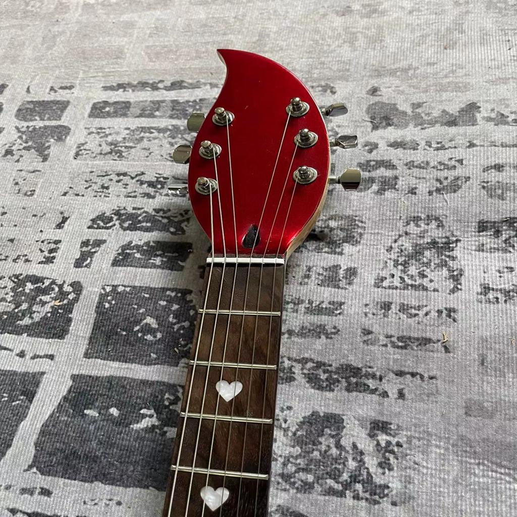 Шестиструнная электрогитара в форме сердца, высококачественный звукосниматель, гриф из палисандра, мы можем изготовить различные электрогитары по индивидуальному заказу.