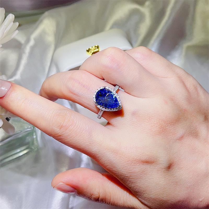 Женское кольцо с муассанитом 5 карат цвета Blue Water Drop, огранки «груша» - Стильный европейский и американский модный бестселлер.