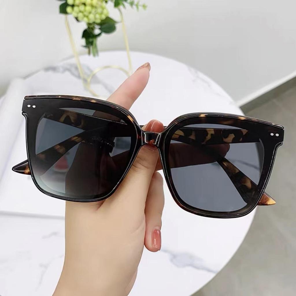 New Small Rectangle Sun Glasses Women Oval Vintage Glasses Designer Sun Glasses For Women Shades Female UV400 Eyewear