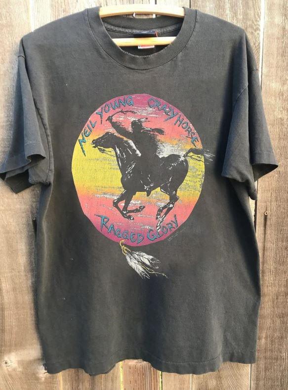 Neil Young & Crazy Horse 90S Classic Rock Tour Vintage Music T-Shirt