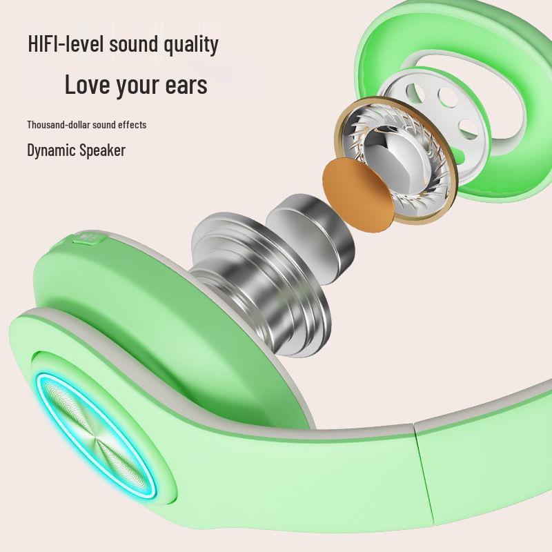 B39 Horse Head Over-Ear Wireless Bluetooth Foldable Luminous Headphones with Stereo and Card Slot.
