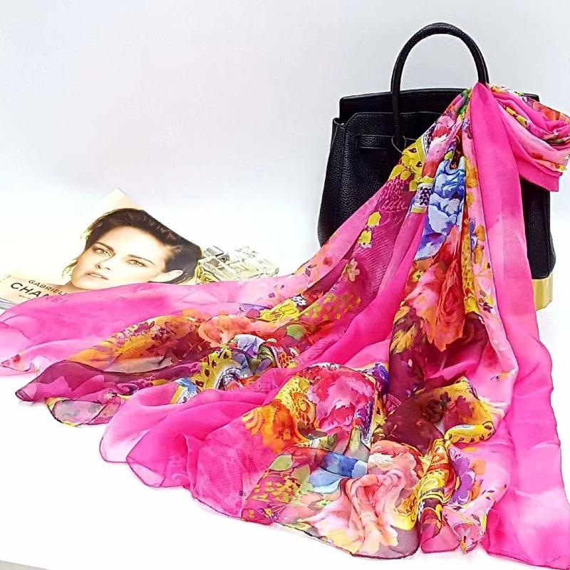 Шелковый шарф для лета Универсальный марлевый шарф для женщин Тонкий летний Очень большой Защита от солнца Тонкое пляжное полотенце Шарф-шаль с градиентом цвета