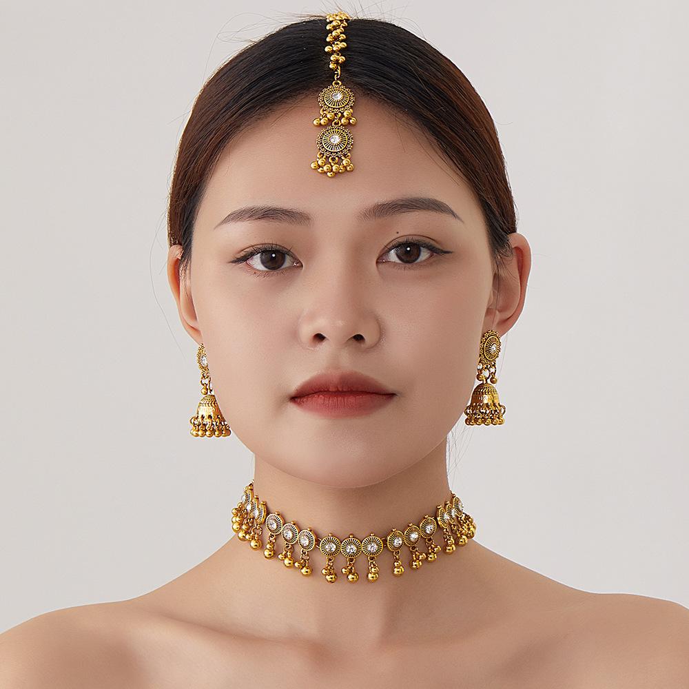New European and American fashion jewelry, Indian style diamond fringed neck chain earrings, retro personalized necklace set