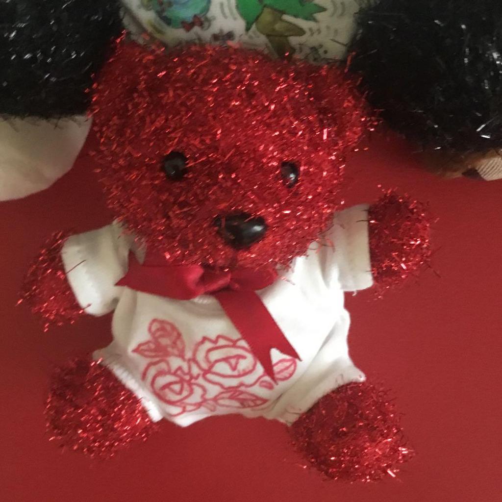 [USED] 4 teddy bears