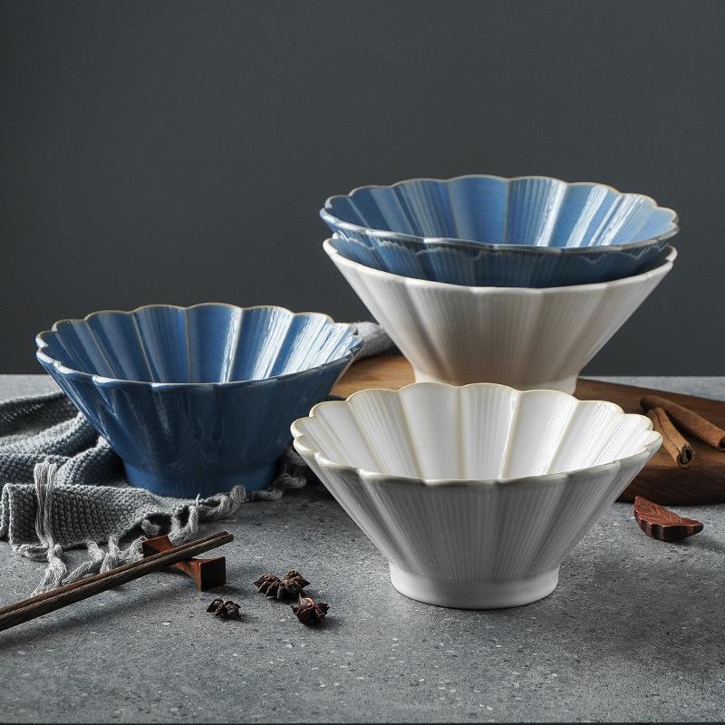 Japanese Ramen Bowl Ceramic White Blue Glazed Noodle Bowl Flower-shaped Big Pasta Rice Soup Bowl Microwave Safe Mixing Bowl