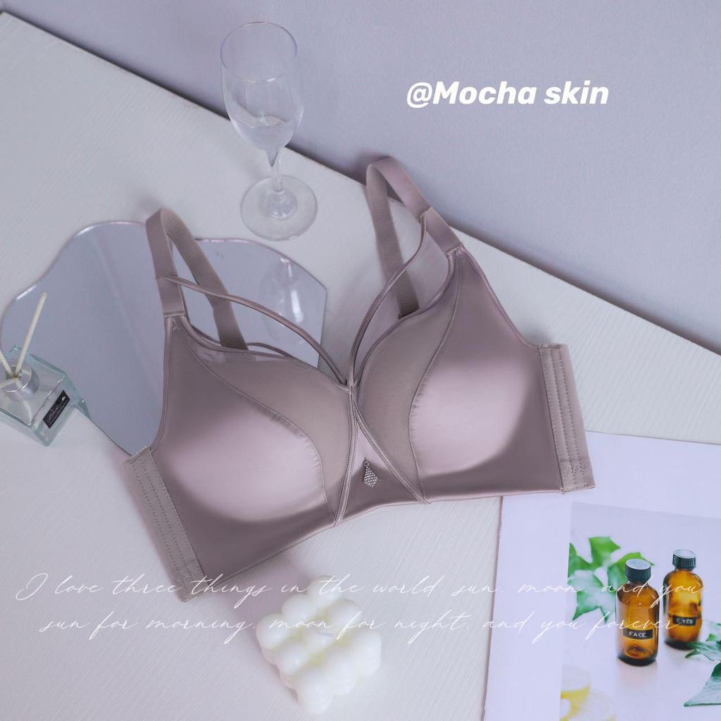 Шелковистый атласный бесшовный бюстгальтер пуш-ап без косточек - Сексуальное нижнее белье для женщин с маленькой грудью, бесшовный дизайн в горячем новом стиле.