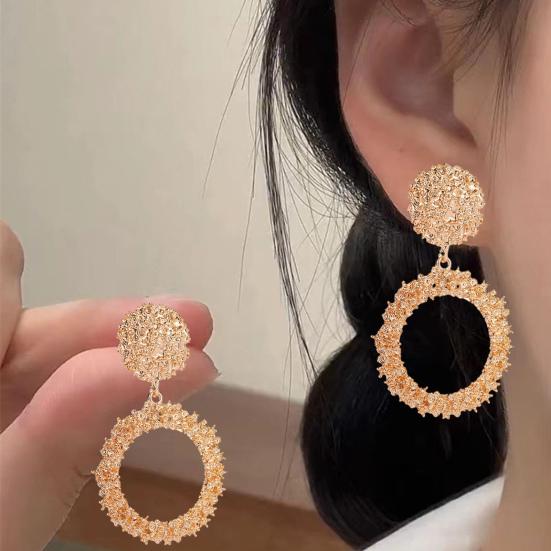 1 Pair Geometric Statement Earrings Vintage Style Sparkling Alloy Large Hollow Ring Women Girls Hoop Earrings Fashion Accessories Gift