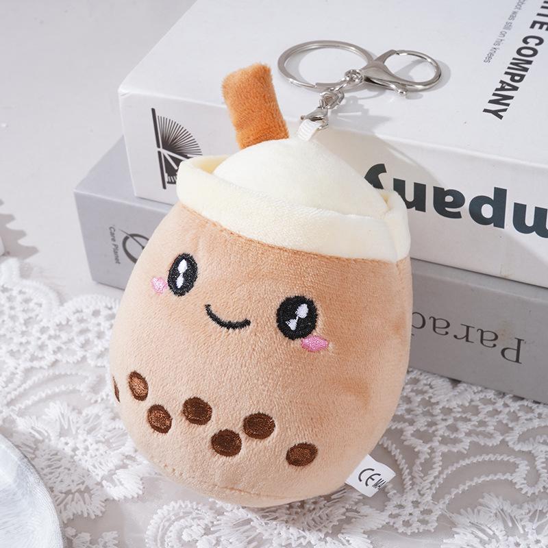 Плюшевый брелок в виде куклы с фруктовым бабл-ти в подарок