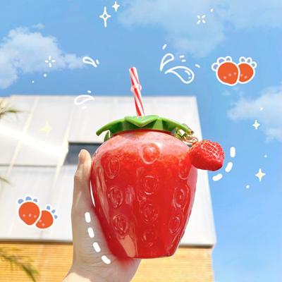 Бутылка для воды мультфильм пищевой полипропилен широкое применение клубника соломенная чашка для дома
