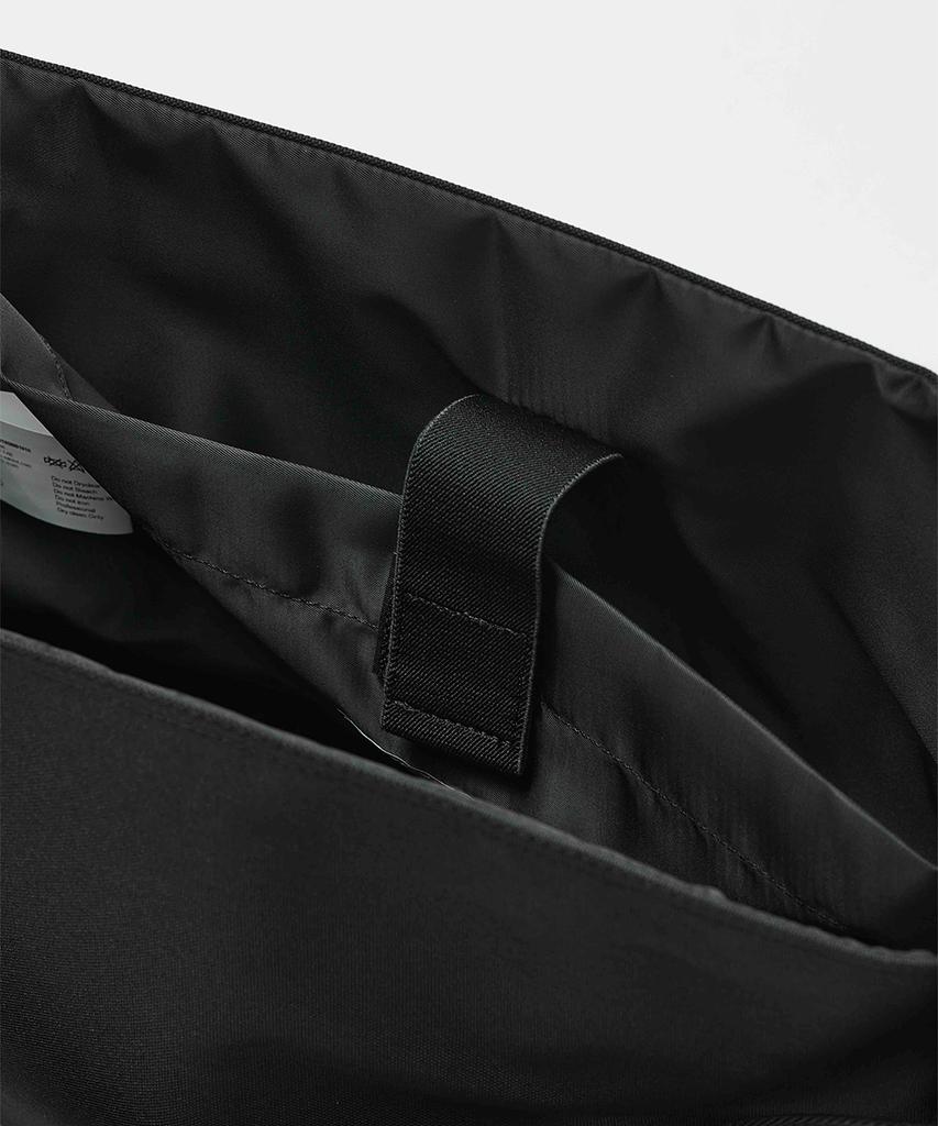 Сумка-мессенджер Maison Mined с двумя пряжками