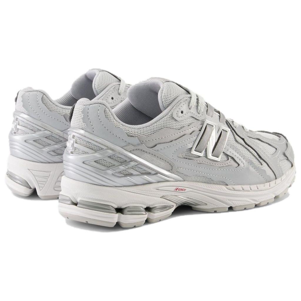 New Balance 1906D Protection Pack — мужские кроссовки серебристый металлик белый малиновый M1906DH