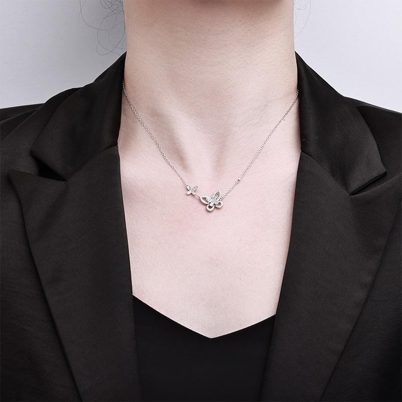 Shiny Rhinestone Butterfly Necklace Women Light Luxury Design Clavicle Chain