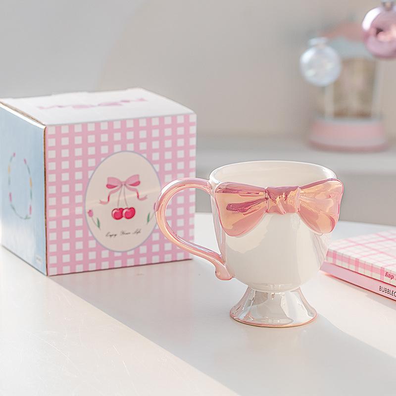 Creative Exquisite Girl Heart Bow Ice Cream Ceramic Cup High Value Coffee Mug Dessert Goblet Mug with Straw Coffee Cups