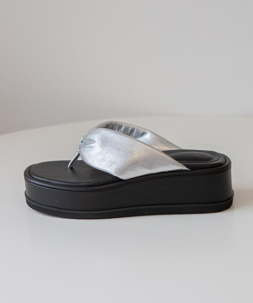 Twvp Wide Pillow Platform W-Pillow Platform Sandals Silver