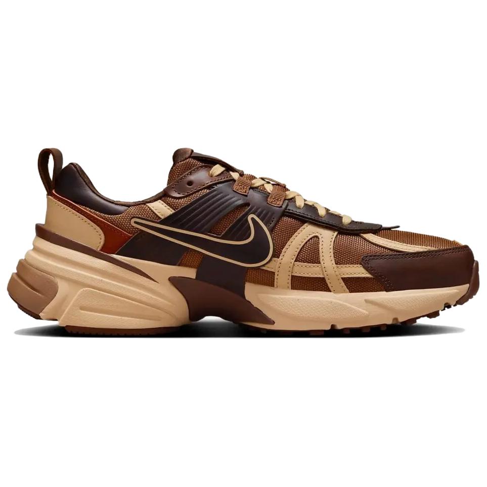 Nike V2K Run Light British Tan Sesame унисекс кроссовки коричневые Picante-красные HQ3445-222