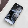 Чехол-телефон 'Всеведущий читатель' Для Samsung A56 A36 A26 A16 A15 A25 A35 A55 A14 A34 A24 A54 Стеклянный чехол