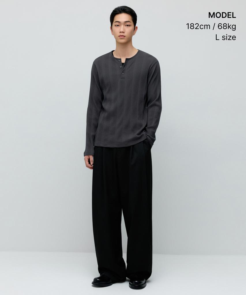 MUSINSA STANDARD Multi-Ribbed Henley Neck Long Sleeve T-Shirt [Gunmetal]