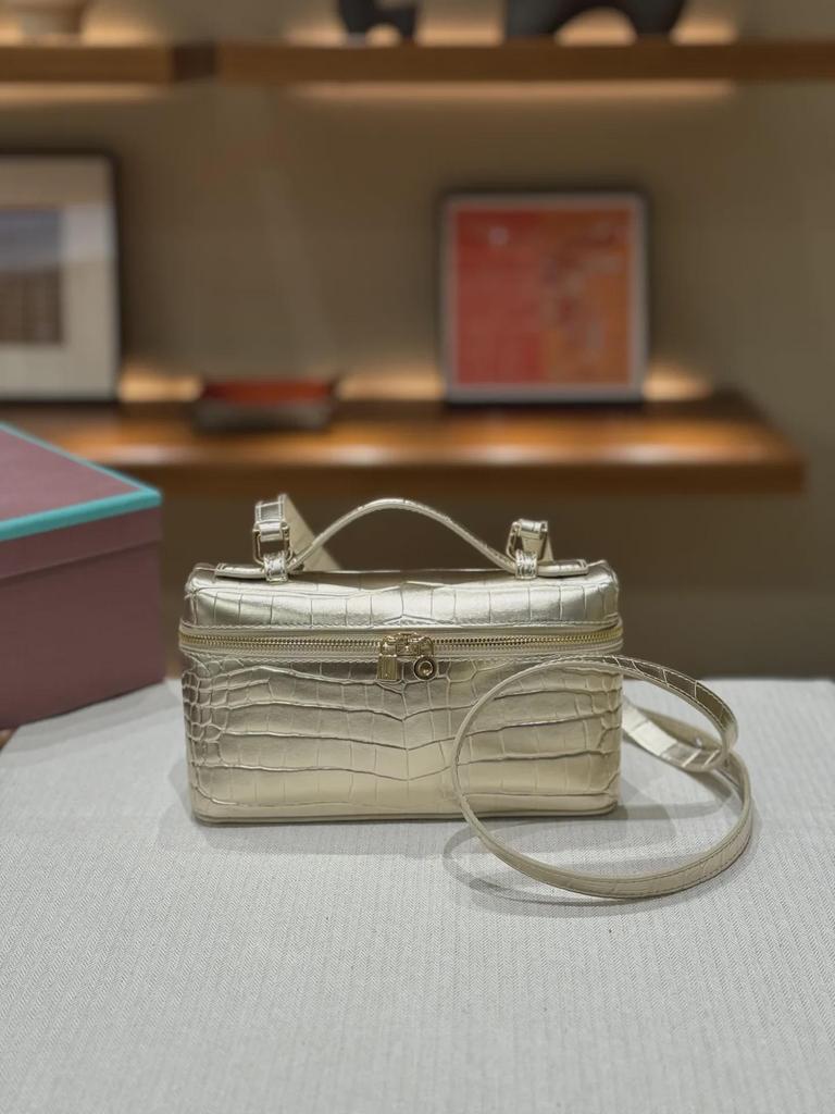 Роскошная сумка через плечо из кожи крокодила и страуса