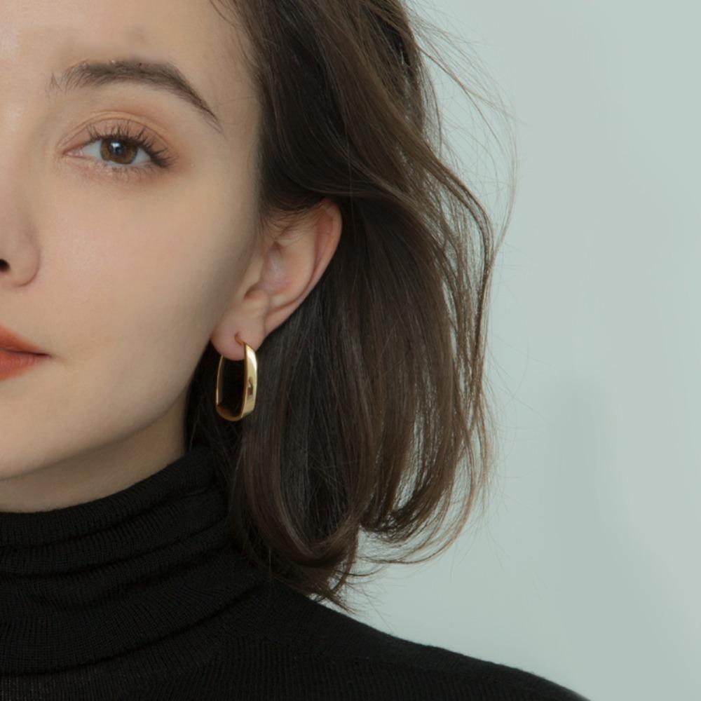 Elegant French Style Earrings Women Chic Geometric Studs Unique Statement Ear Accessories