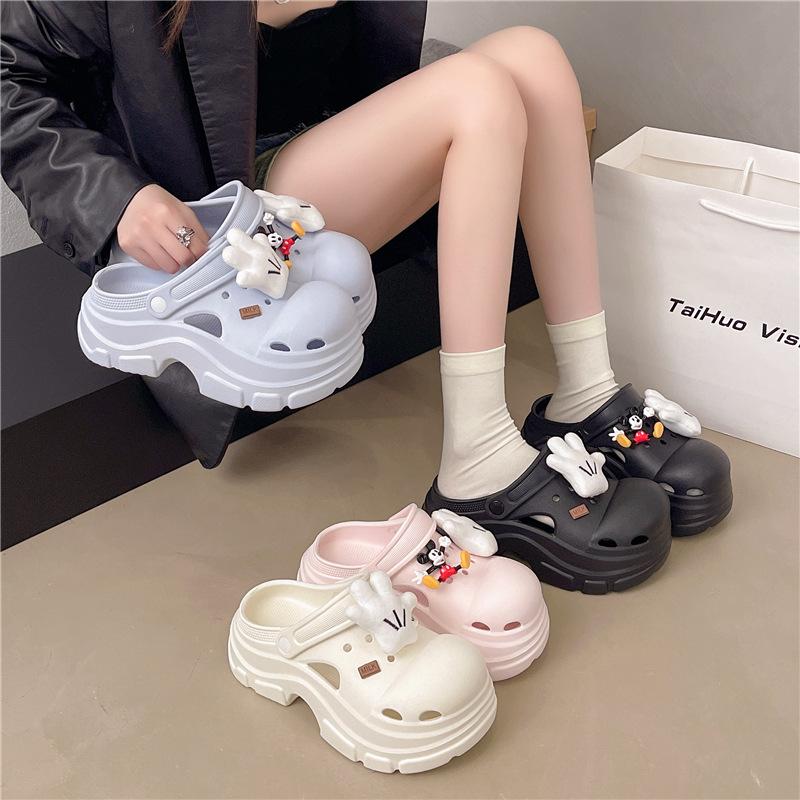 Personalized Hole Shoes Women's 2025 Summer Fashion Outer Wear Height Increase Cute Bear Soft Bottom Beach Cool Slippers Women's Trend