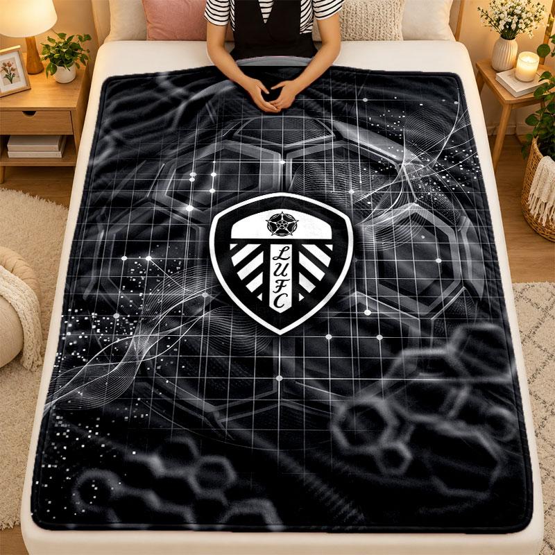 Фланелевое одеяло Leeds United Football Теплое Мягкое Плед для использования на диване кровати в гостиной