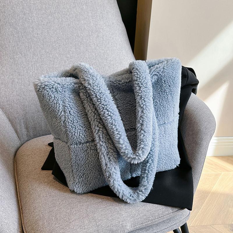 Ielgy Autumn Winter Particle Lamb Wool Tote Bag Large Capacity Portable One-Shoulder Wool Bag