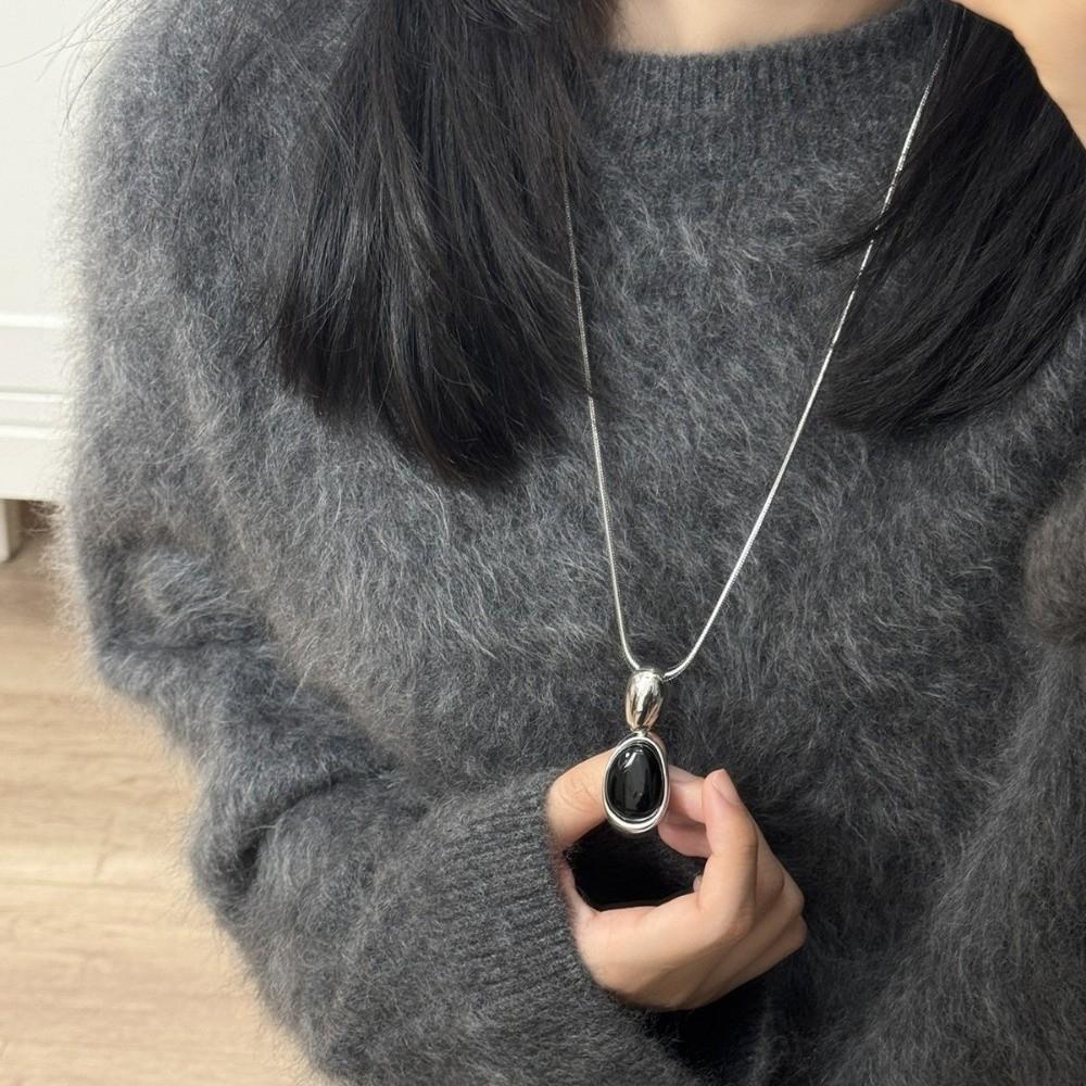 Black Color Water Drop Pendant Necklace Adjustable Sweater Chain for Women