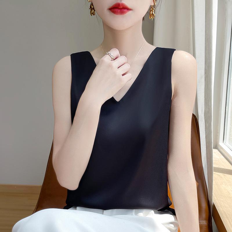 Versatile Women's Satin Camisole: Front V, Round Back, Sleeveless, Wide Straps—perfect Under a Suit, Silky Finish with an Elegant Back.