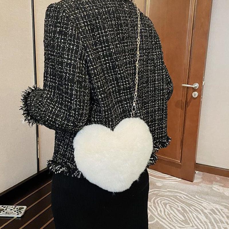 Yogodlns Fashion Women's Heart Shaped Handbags Cute Faux Fur Crossbody Bags Lady Soft Plush Chain Shoulder Bag Shopper Totes