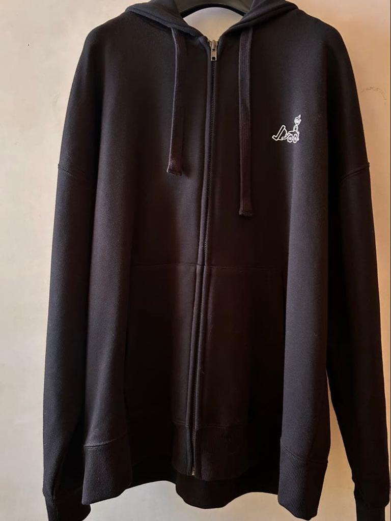 [USED] TWICE 1st ARENA TOUR 2018 BDZ Hoodie (Size L)