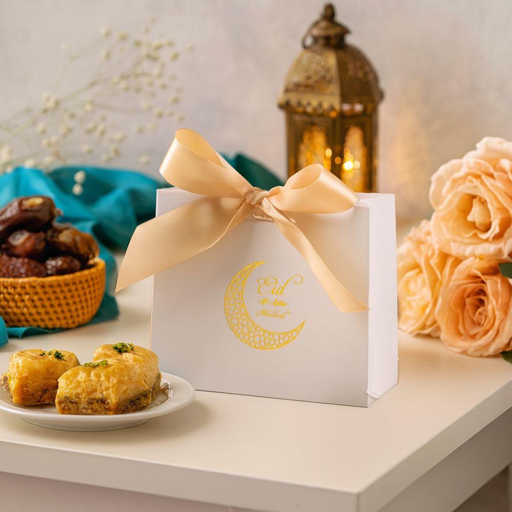 10pcs Party Supplies Silk Ribbon Eid Mubarak Gift Box Paper Moon Star Gift Packaging Box Unique DIY Candy Bags Family Party