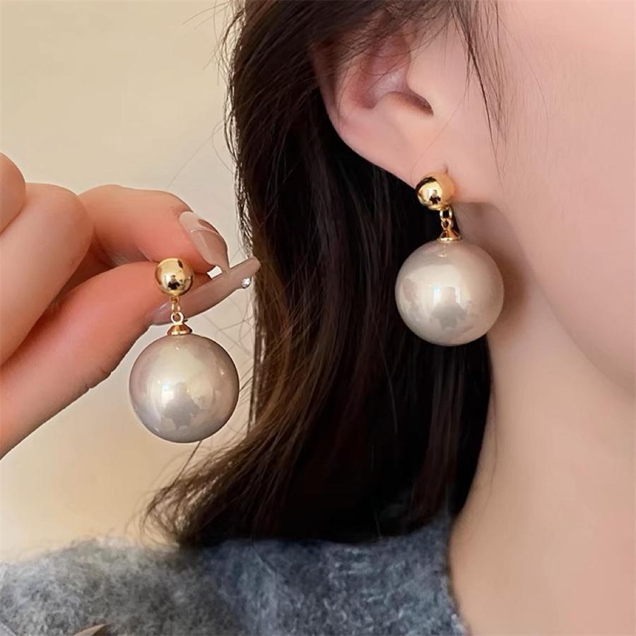 Elegant French Style Pearl Earrings for Women - High-End All-Match Accessory