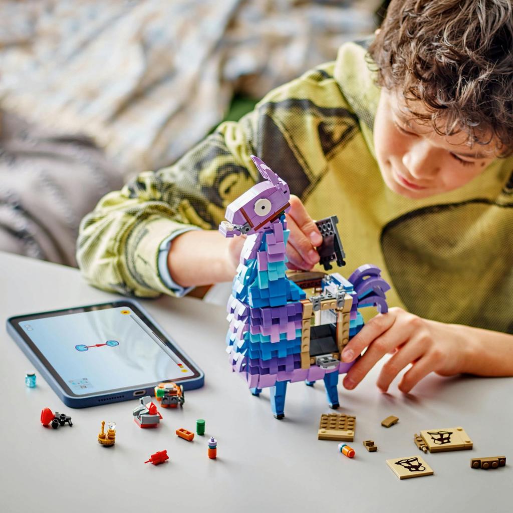 LEGO Fortnite Supply Llama Toy Birthday Present Block Boys Girls Children 12 Years Old 13 Years Old 14 Years Old Elementary School Game Animal