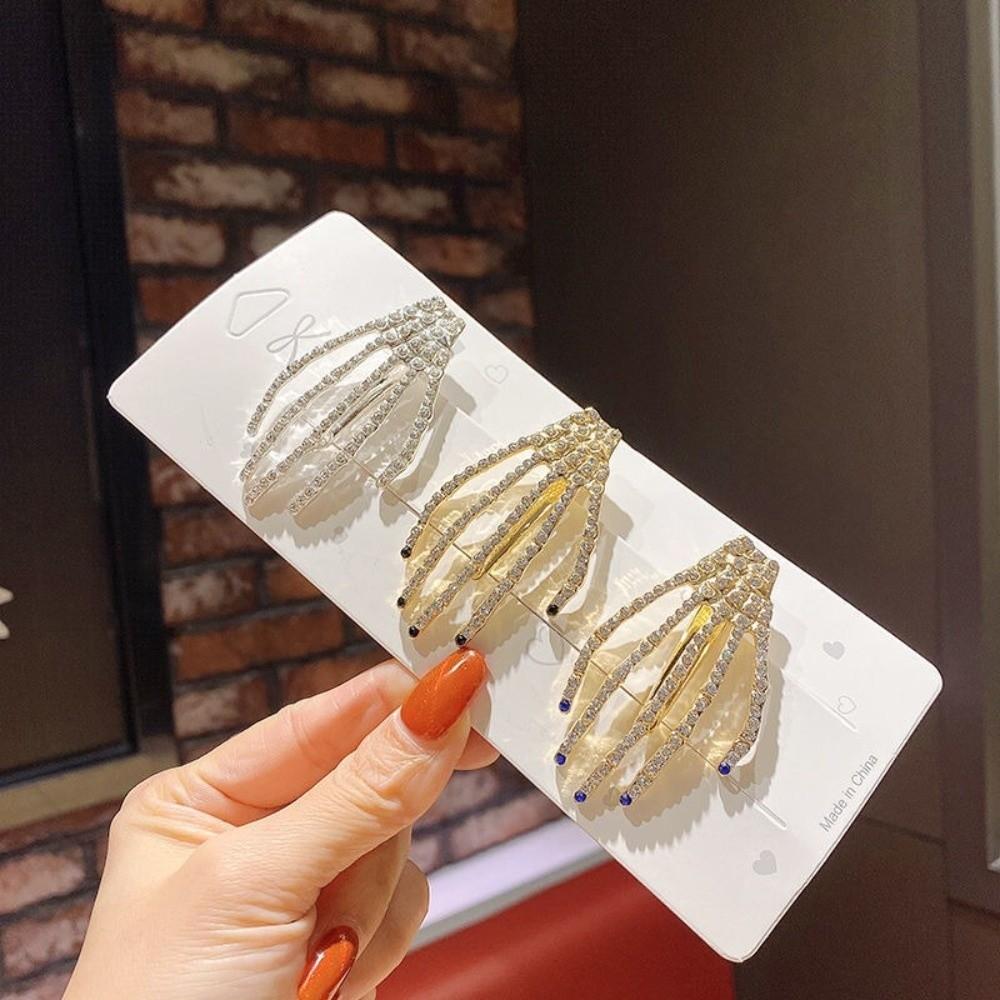 Retro Skeleton Hand Hair Clip Gothic Style Headwear Personality Bone Claw Hairpin Hair Accessories