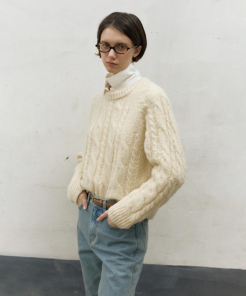 OSTKAKA Mohair Cable Pullover Cream