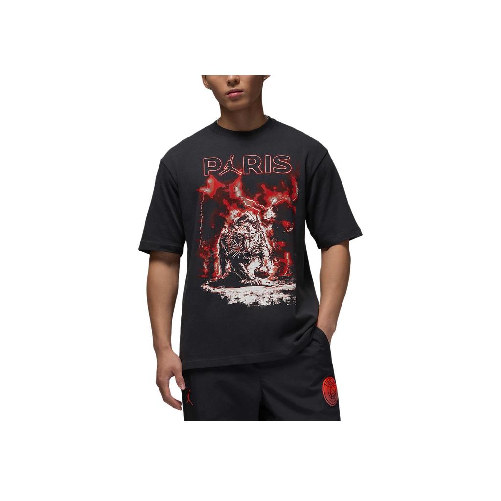 Jordan FW24 MJ PSG STMT SS GFX Удобная спортивная футболка с круглым вырезом и коротким рукавом для мужчин, цвет черный парусно-белый FV7734-045