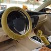 Автомобильный чехол на руль из теплого меха Универсальные плюшевые чехлы на руль автомобиля