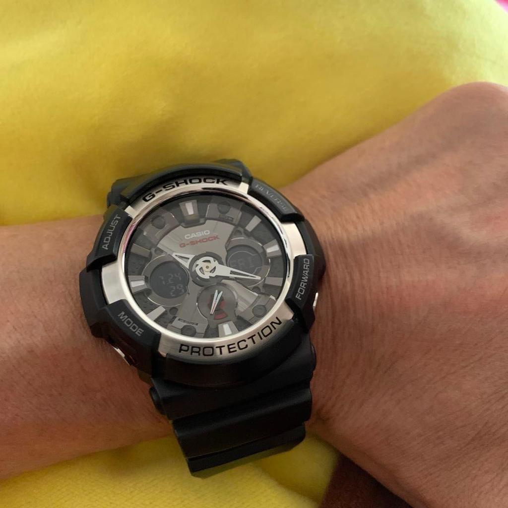 Б/у Кварцевые часы CASIO G-SHOCK GA-200 Аналого-цифровые