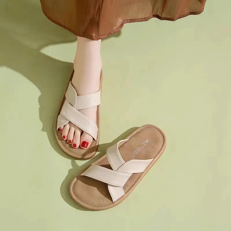 2024 Новый стиль Универсальные популярные высококачественные женские тапочки с открытым носком Плоские удобные однотонные простые женские туфли