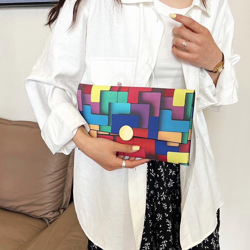 New Envelope Bag Fashionable and Fashionable Spring Bag Women's Beautiful Personality Underarm Bag Clutch Bag Women's Bag