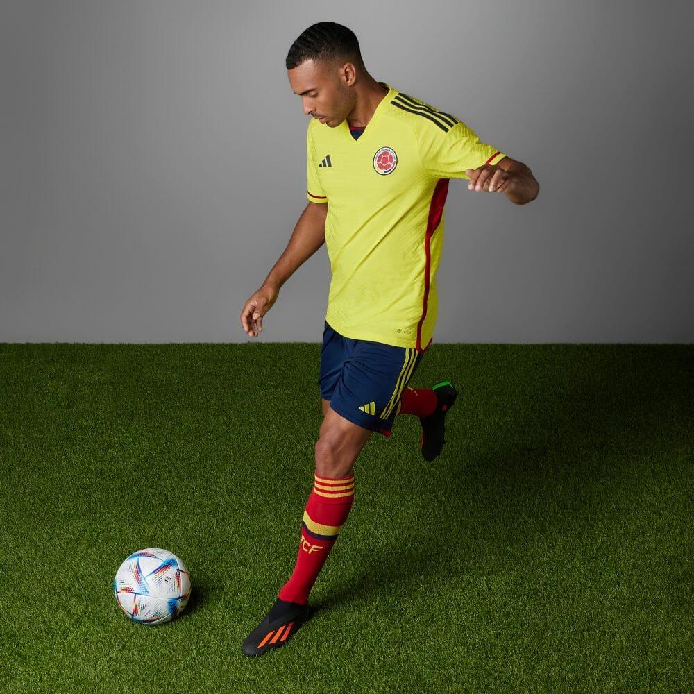 Adidas Сплошной цвет с логотипом и коротким рукавом, футбольная майка для игрока, мужская спортивная майка, желтый HB9172