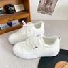 B-9023 нишевая платформа белые туфли женская обувь кожаная поверхность универсальные 2024 новая обувь на доске повседневная взрывная оригинальная и удобная