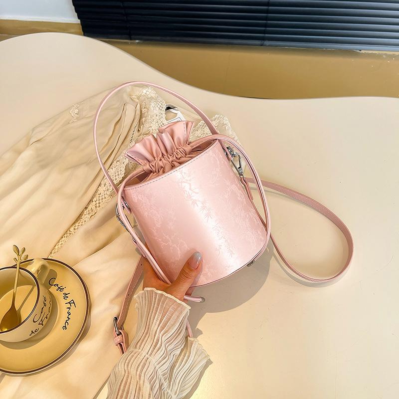 Fashion Drawstring Single Shoulder Bucket Bag For Women New Simple Mini Crossbody Bags Ladies Commuting Shopping Handbags