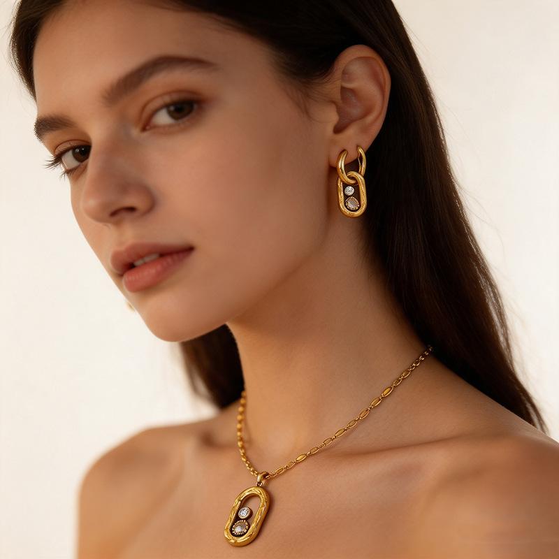 Hollow Zircon Necklace & Earring Set Luxury Diamond Inlaid Gold Plated Stainless Steel Jewelry Tarnish Resistant